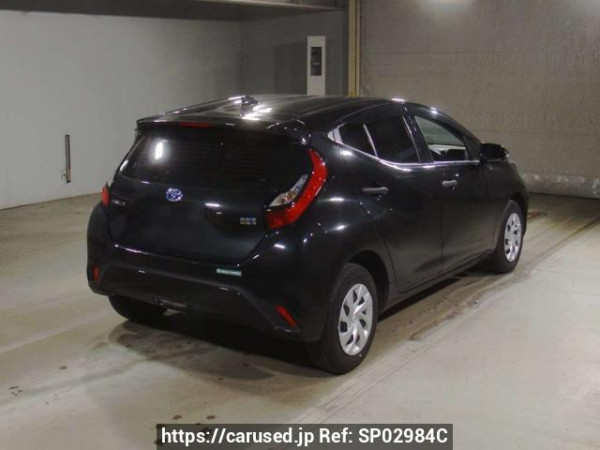 Used 2022 AT toyota aqua MXPK10 Image[1]