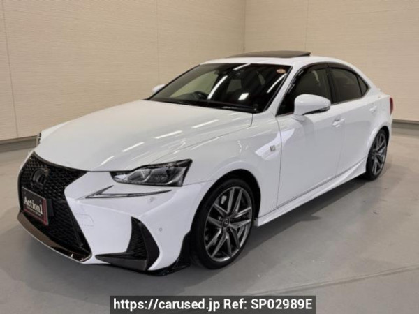 Used 2019 AT lexus is GSE31 Image[0]