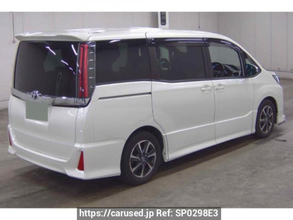 Used 2017 AT toyota noah ZRR80W Image[1]
