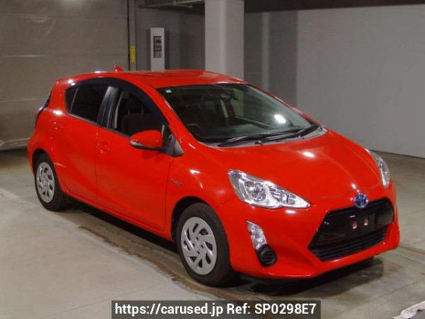 Used 2016 AT toyota aqua NHP10 Image[2]
