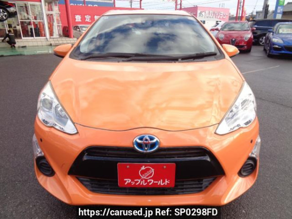 Used 2016 AT toyota aqua NHP10 Image[1]