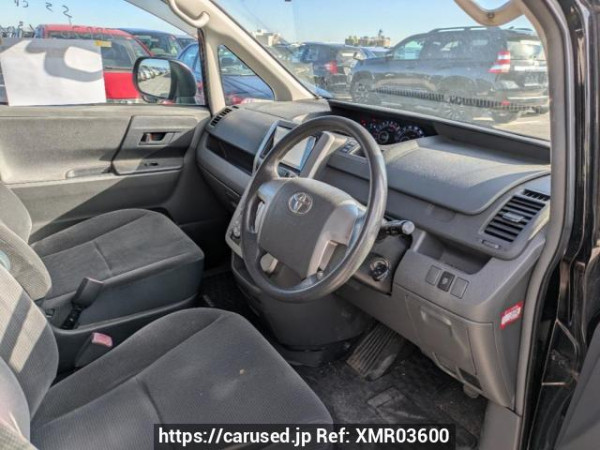 Used 2008 AT toyota noah ZRR70G Image[12]