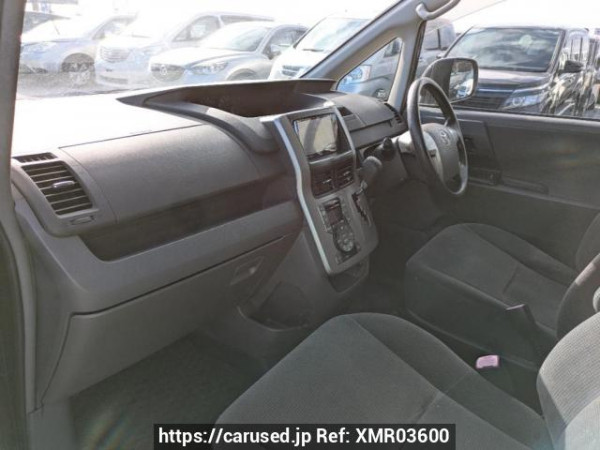 Used 2008 AT toyota noah ZRR70G Image[14]