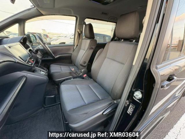 Used 2014 AT toyota voxy ZRR80W Image[14]