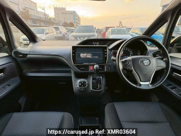 Used 2014 AT toyota voxy ZRR80W Image[19]