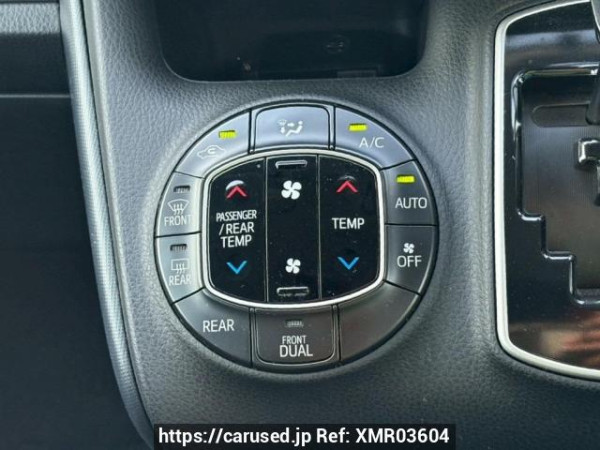 Used 2014 AT toyota voxy ZRR80W Image[27]