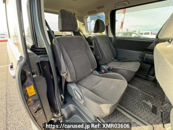 Used 2010 AT toyota noah ZRR70G Image[14]