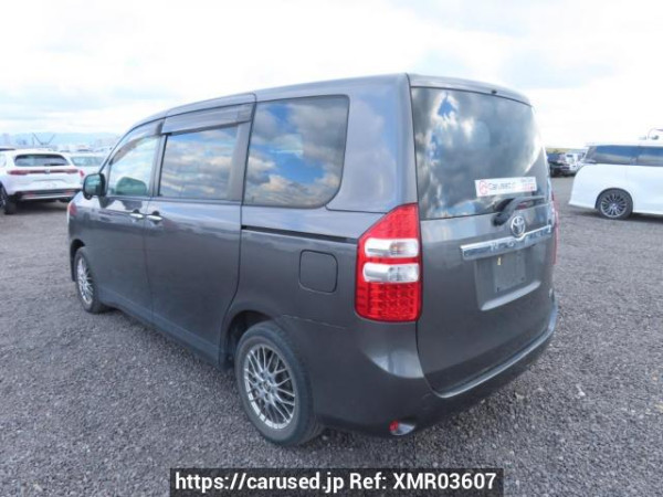 Used 2010 AT toyota noah ZRR70G Image[4]