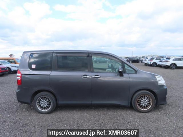 Used 2010 AT toyota noah ZRR70G Image[7]