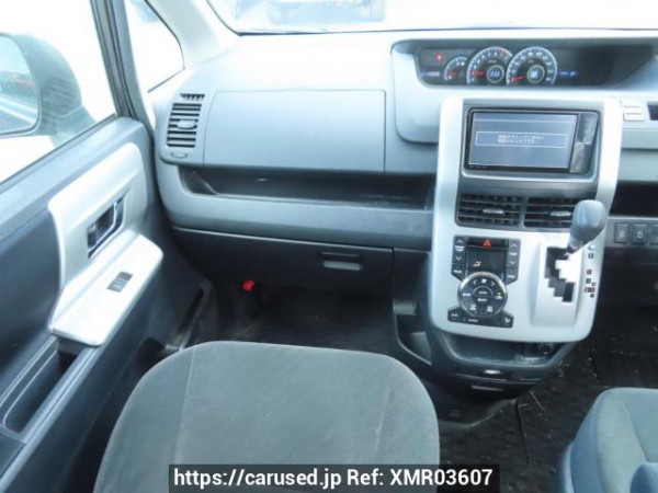 Used 2010 AT toyota noah ZRR70G Image[25]