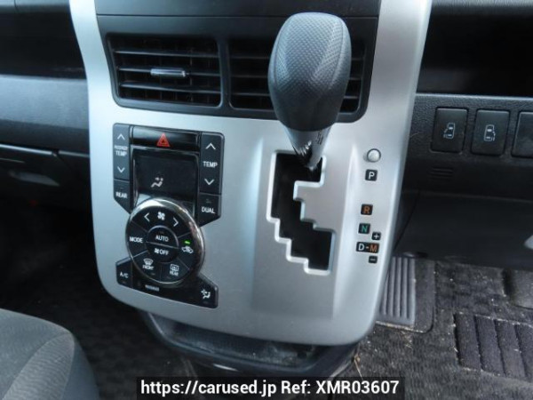 Used 2010 AT toyota noah ZRR70G Image[33]