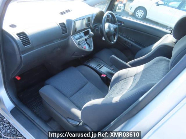 Used 2003 AT toyota wish ZNE10G Image[15]