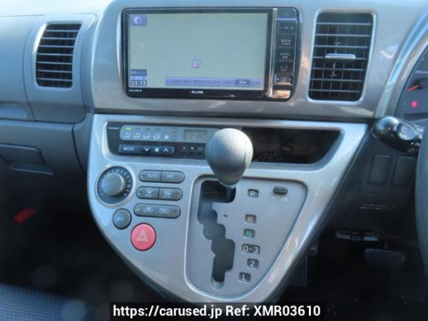 Used 2003 AT toyota wish ZNE10G Image[27]