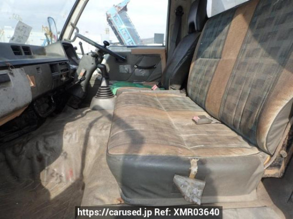 Used 1992 MT mitsubishi fighter FK335CD Image[15]