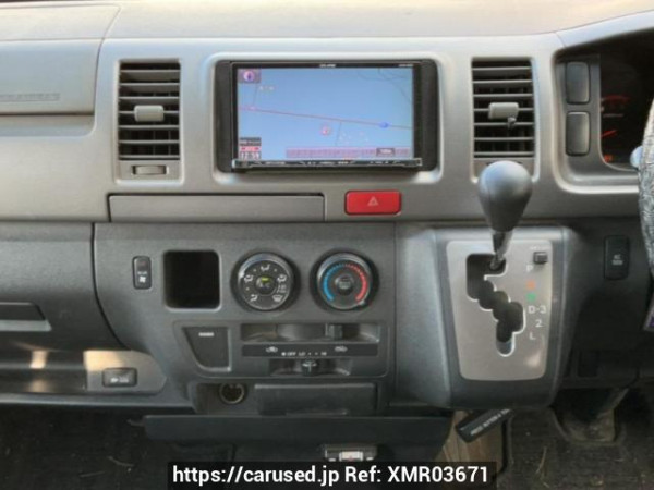 Used 2005 AT toyota hiace-van KDH205V Image[20]
