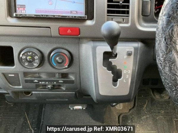 Used 2005 AT toyota hiace-van KDH205V Image[23]