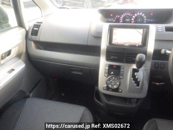 Used 2008 AT toyota noah ZRR70W Image[17]