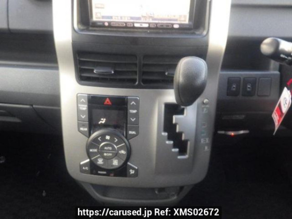 Used 2008 AT toyota noah ZRR70W Image[22]