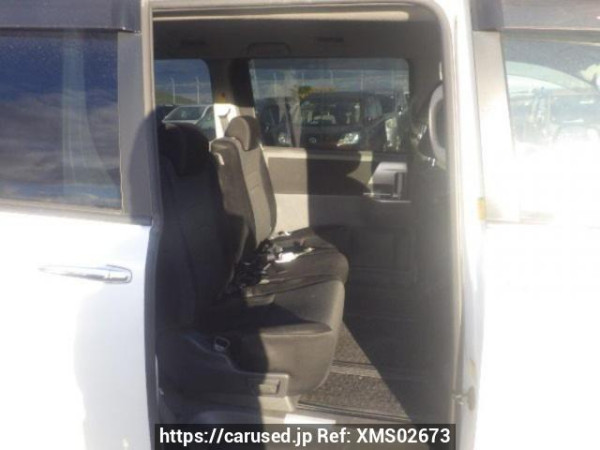Used 2009 AT toyota voxy ZRR70W Image[13]