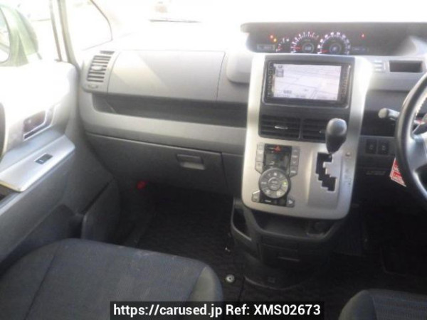 Used 2009 AT toyota voxy ZRR70W Image[17]