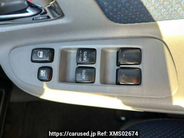Used 2006 AT toyota sienta NCP81G Image[17]