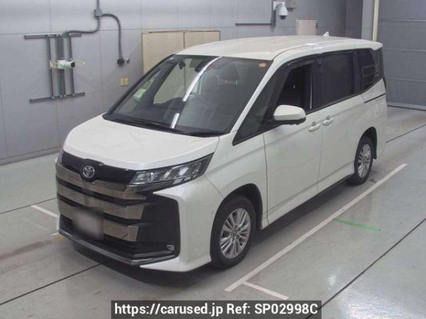 Used 2022 AT toyota noah MZRA95W Image[0]