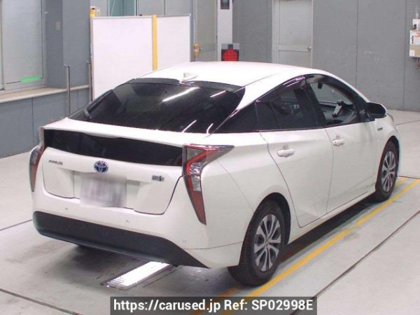 Used 2017 AT toyota prius ZVW50 Image[1]