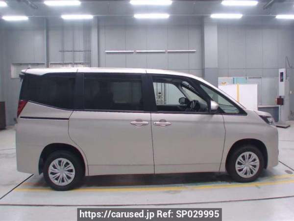 Used 2022 AT toyota noah MZRA95W Image[2]