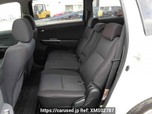 Used 2005 AT toyota wish ZNE10G Image[16]