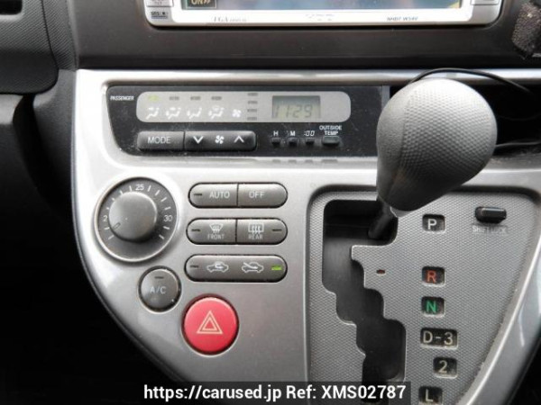 Used 2005 AT toyota wish ZNE10G Image[26]