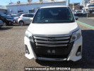 Toyota Noah ZRR80W