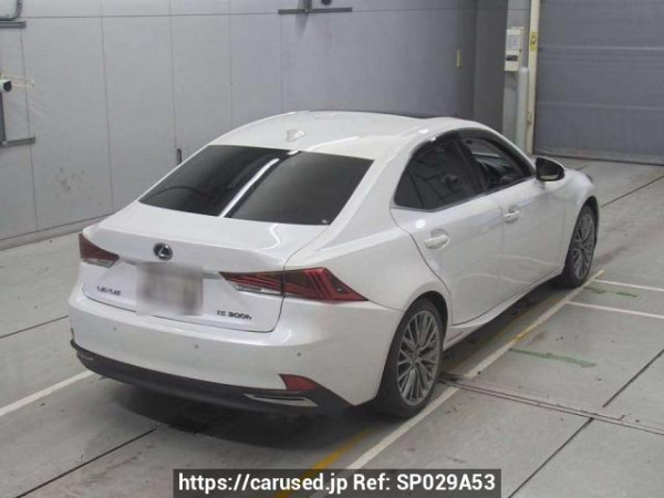 Used 2018 AT lexus is AVE30 Image[1]