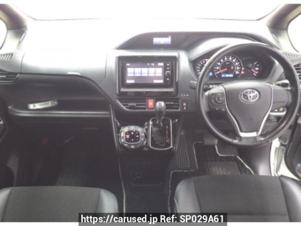 Used 2018 AT toyota noah ZRR80W Image[2]