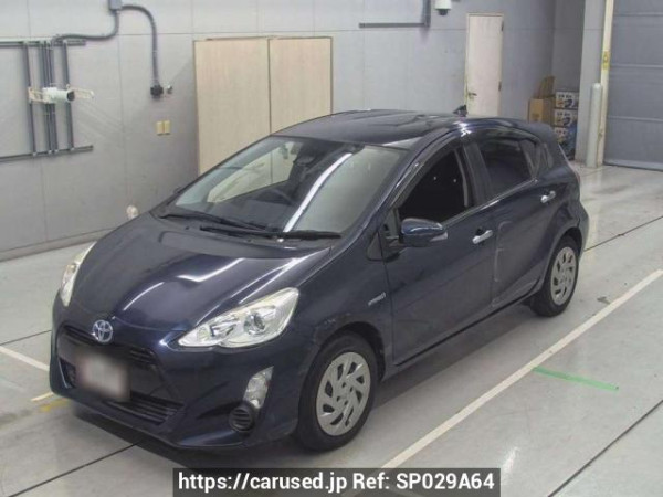 Used 2016 AT toyota aqua NHP10 Image[0]