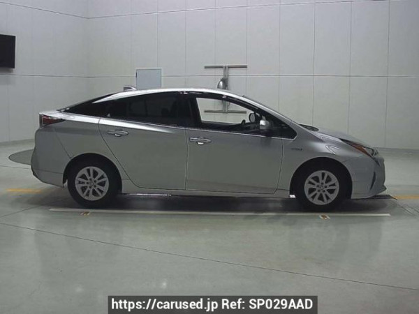 Used 2017 AT toyota prius ZVW50 Image[2]