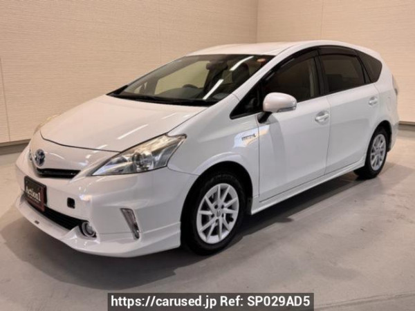 Used 2013 AT toyota prius-alpha ZVW41W Image[0]