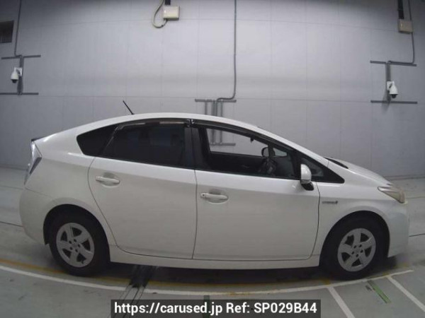 Used 2010 AT toyota prius ZVW30 Image[2]