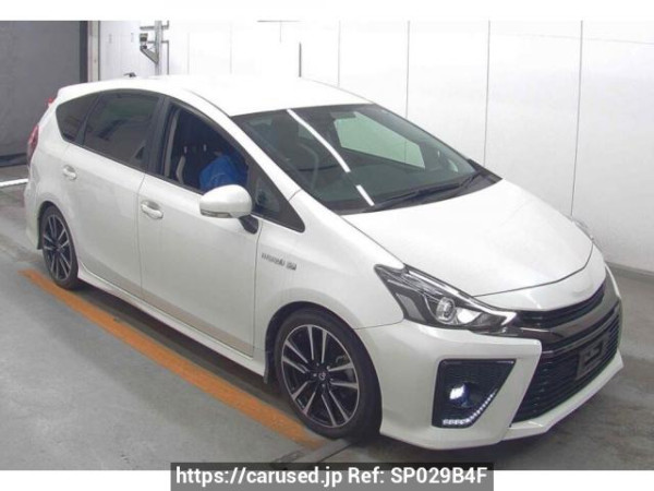 Used 2016 AT toyota prius-alpha ZVW41W Image[0]