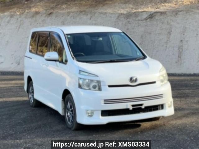 Buy Used 2007 Toyota Voxy ZRR75W (XMS03334) - Carused.jp