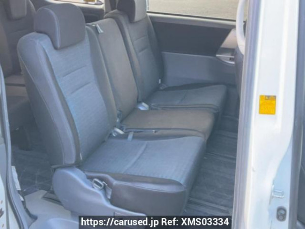 Used 2007 AT toyota voxy ZRR75W Image[14]