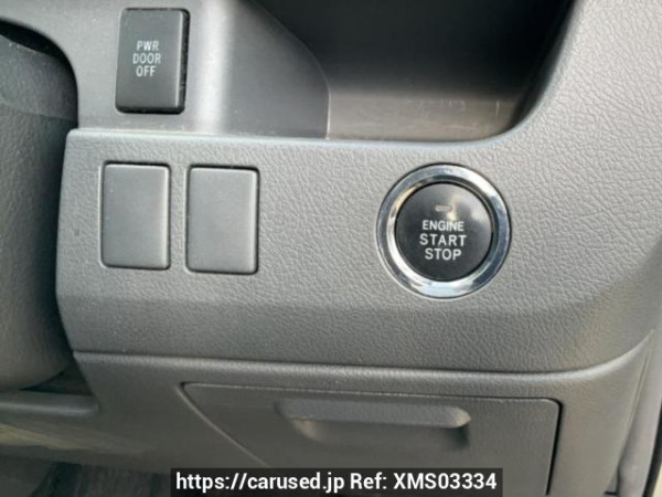 Used 2007 AT toyota voxy ZRR75W Image[20]