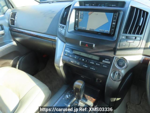 Used 2008 AT toyota land-cruiser UZJ200W Image[31]