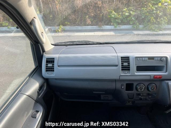 Used 2006 AT toyota hiace-van KDH205K Image[18]