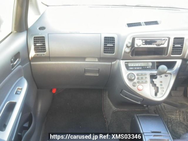 Used 2003 AT toyota wish ZNE10G Image[16]