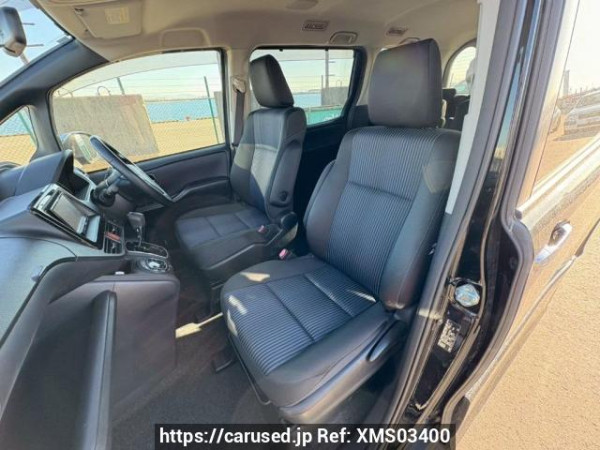 Used 2015 AT toyota voxy ZRR80W Image[13]