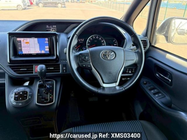 Used 2015 AT toyota voxy ZRR80W Image[21]
