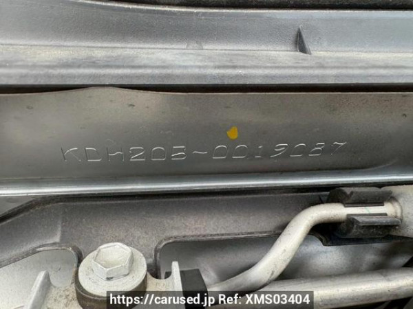 Used 2006 AT toyota regiusace-van KDH205V Image[11]