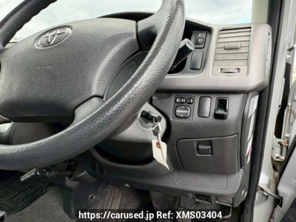 Used 2006 AT toyota regiusace-van KDH205V Image[23]