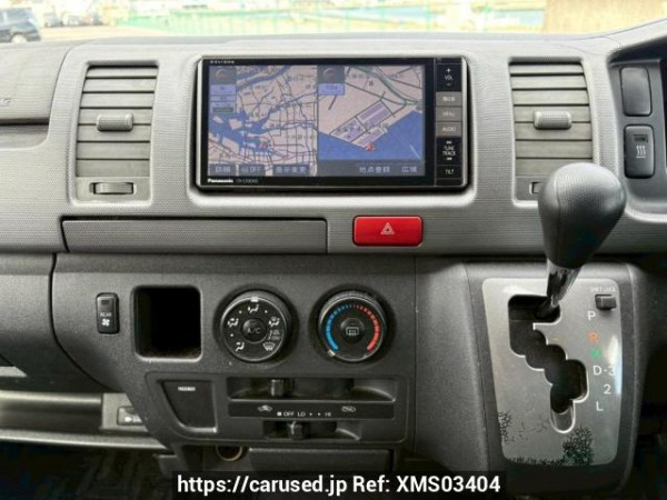 Used 2006 AT toyota regiusace-van KDH205V Image[24]