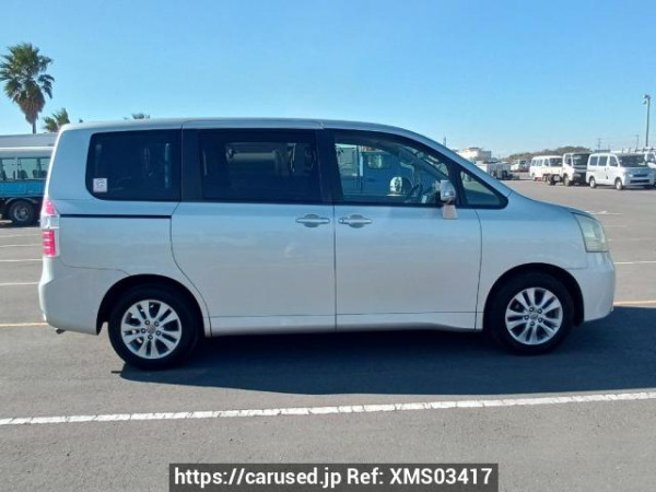 Used 2008 AT toyota noah ZRR70G Image[7]